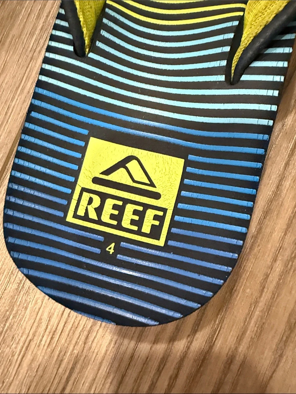 Reef Kids Navy & Lime Striped Flip Flops